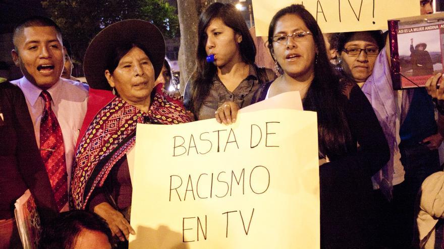 Una protesta contra un programa de televisión peruano llamado La Paisana Jacinta en el que un actor interpreta a una mujer andina y sus características son todas negativas./Pablo Pérez